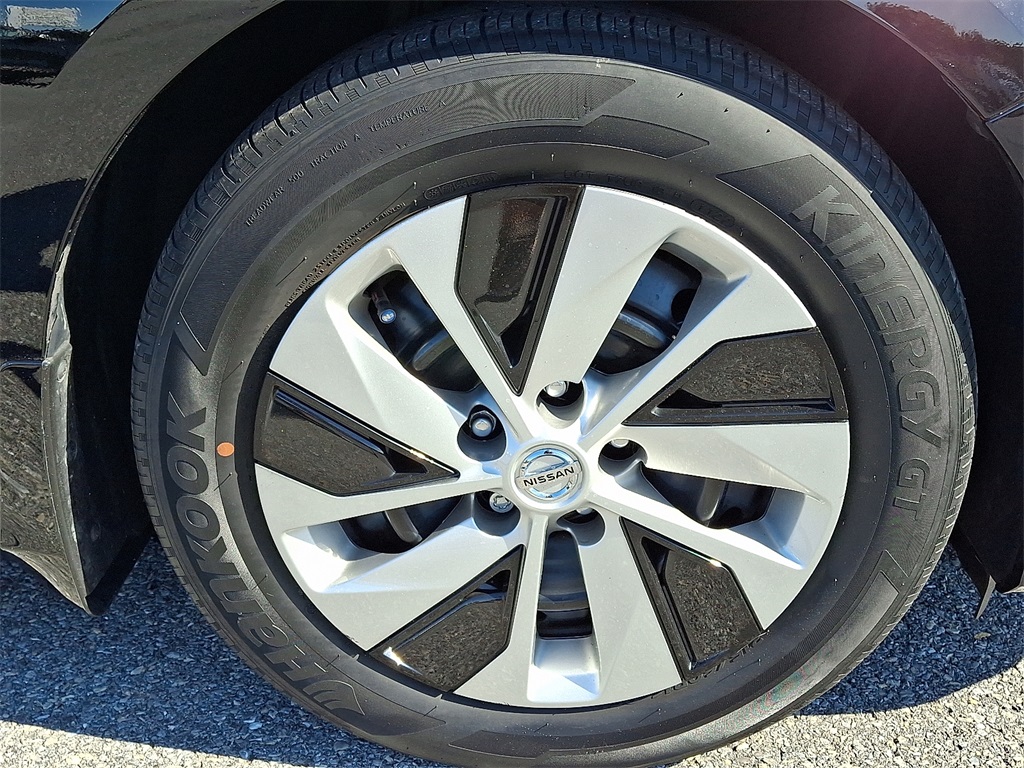 2022 Nissan Altima 2.5 S - Photo 11