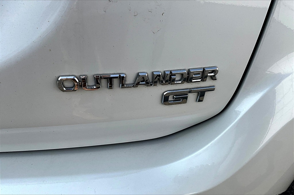 2017 Mitsubishi Outlander GT - Photo 28