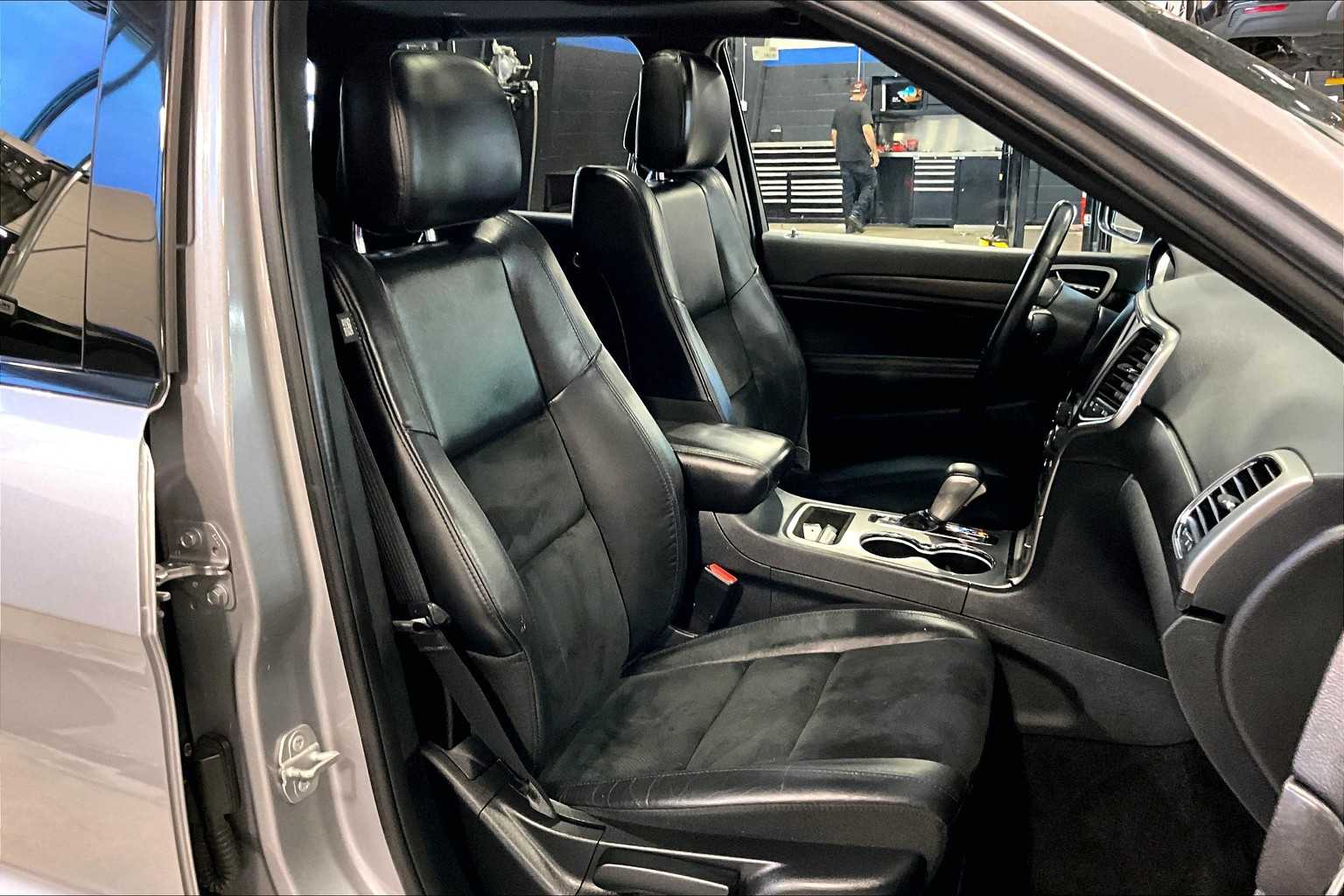2018 Jeep Grand Cherokee Altitude - Photo 11