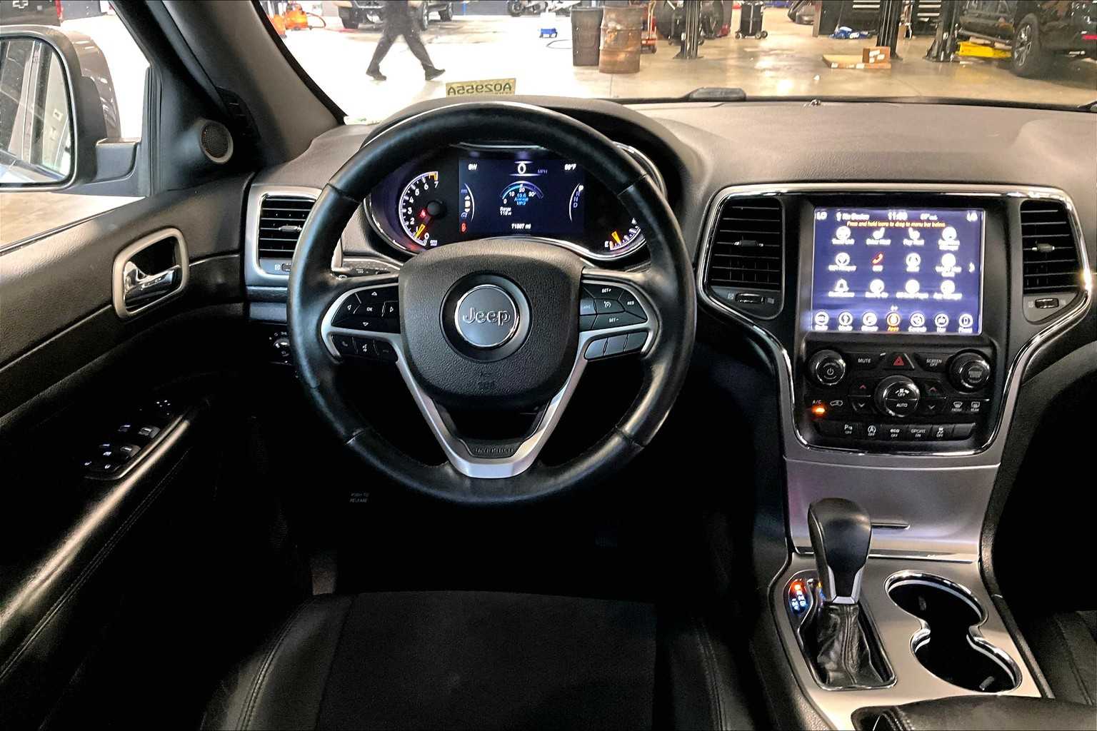 2018 Jeep Grand Cherokee Altitude - Photo 18