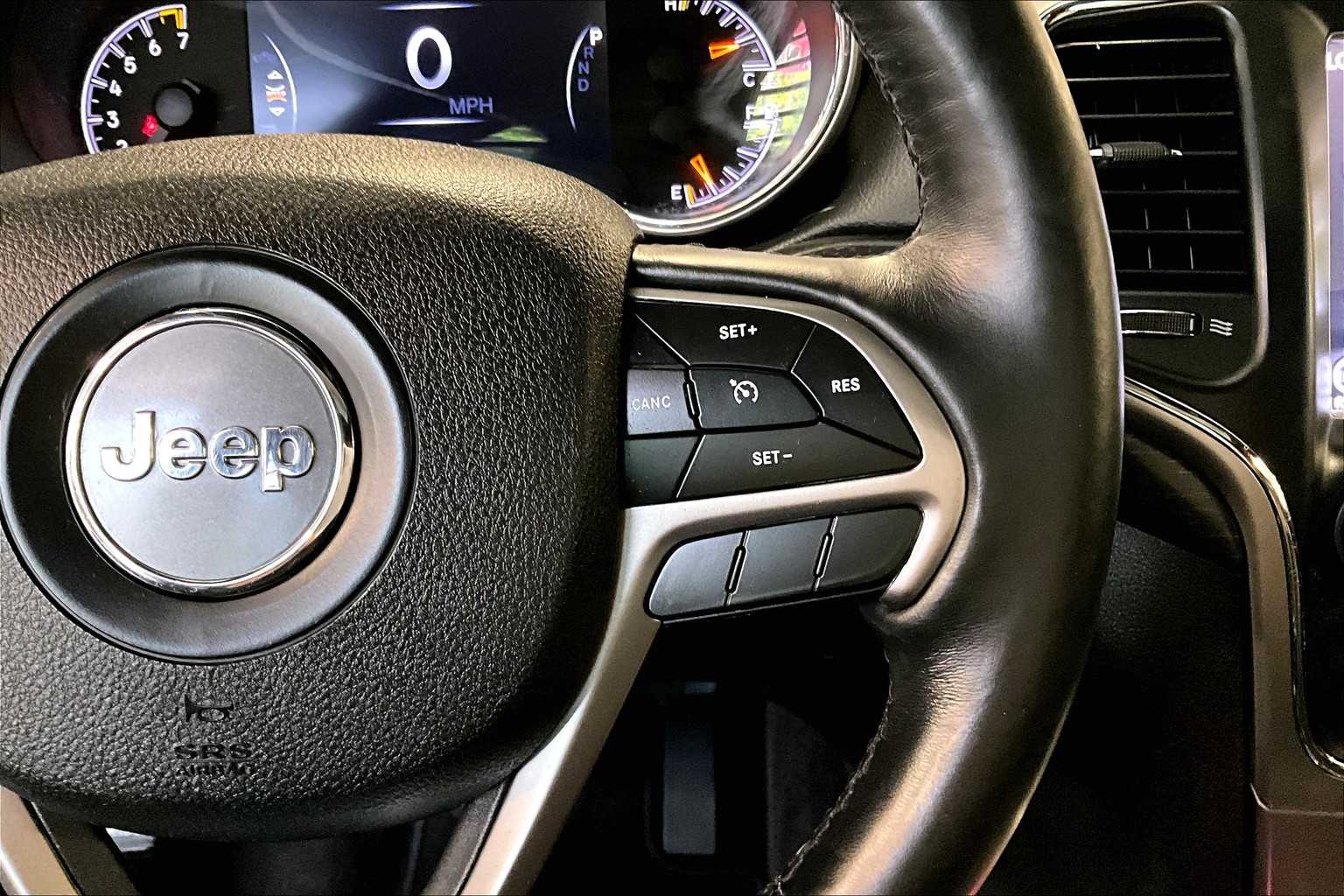 2018 Jeep Grand Cherokee Altitude - Photo 25