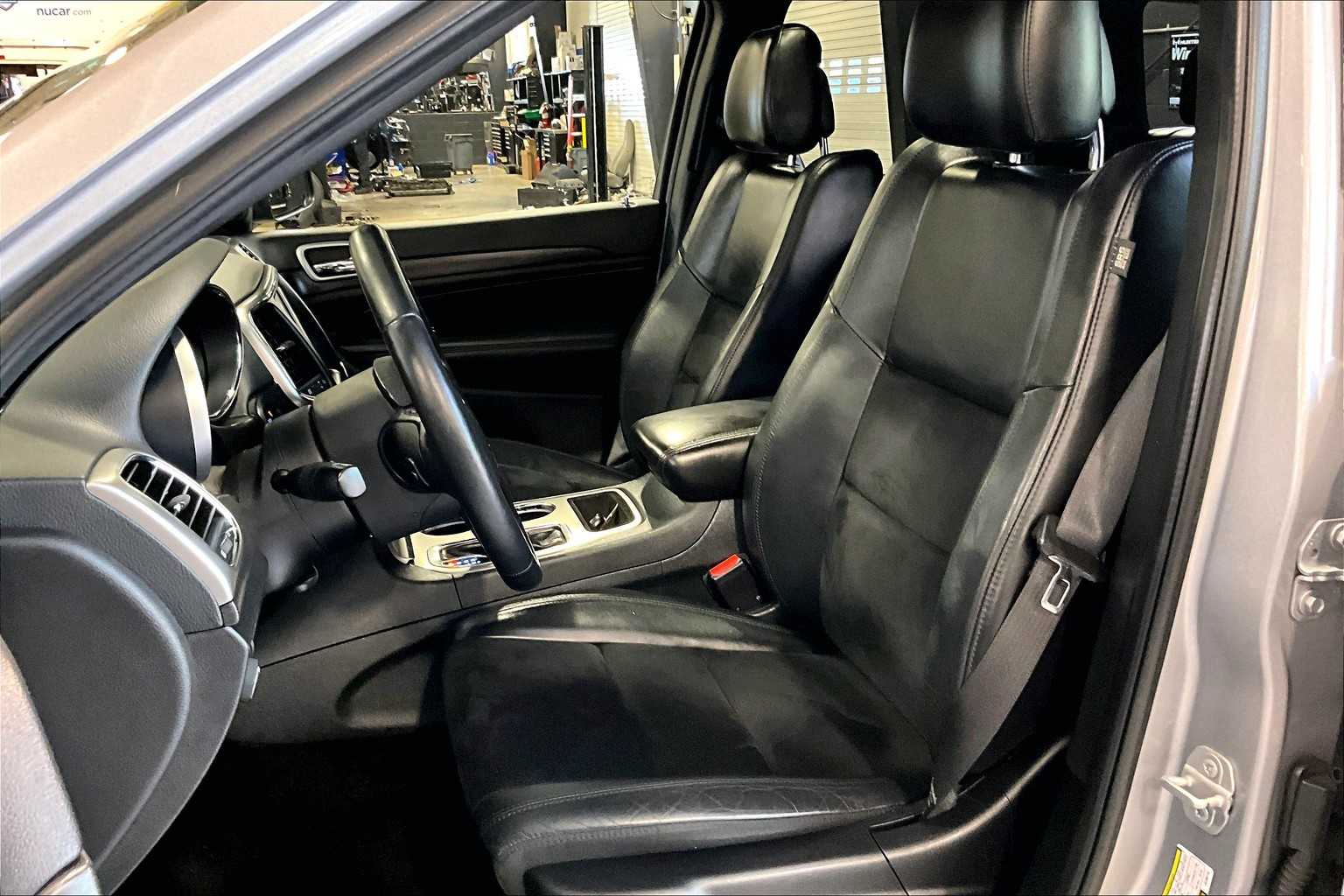 2018 Jeep Grand Cherokee Altitude - Photo 10