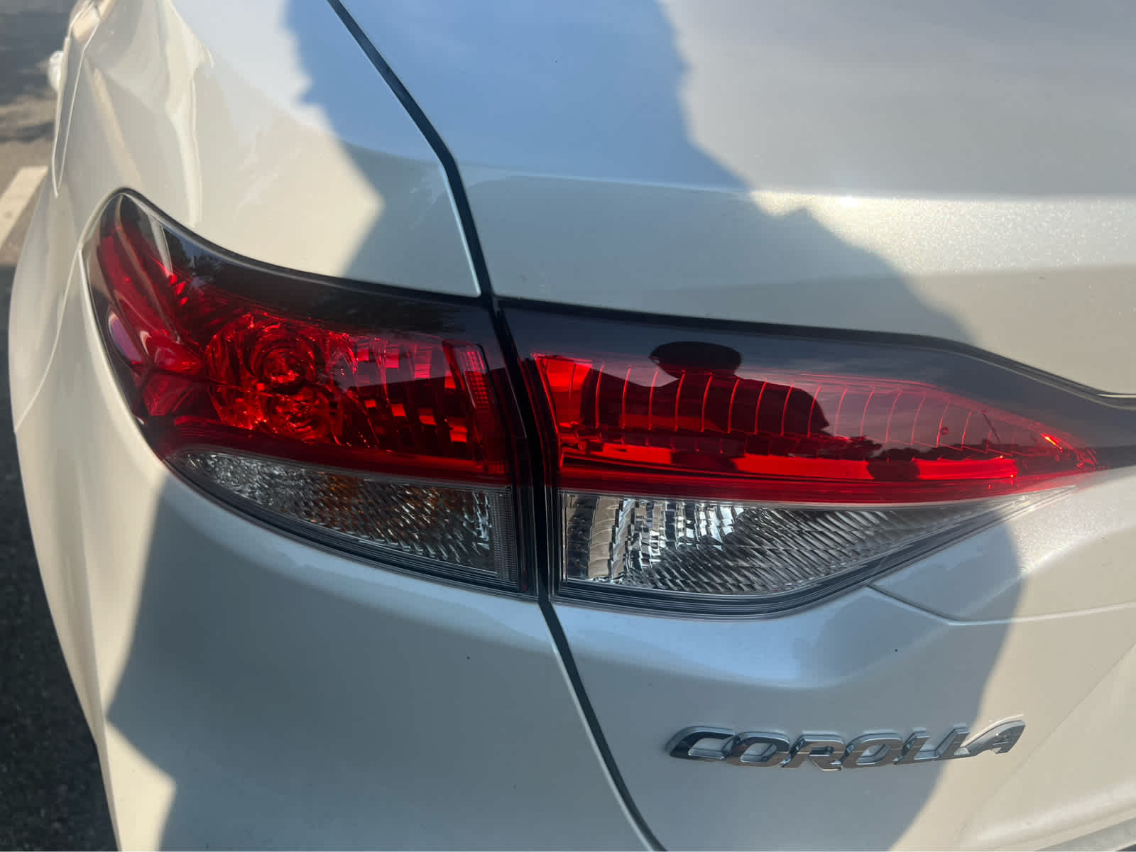 2025 Toyota Corolla Hybrid LE - Photo 12