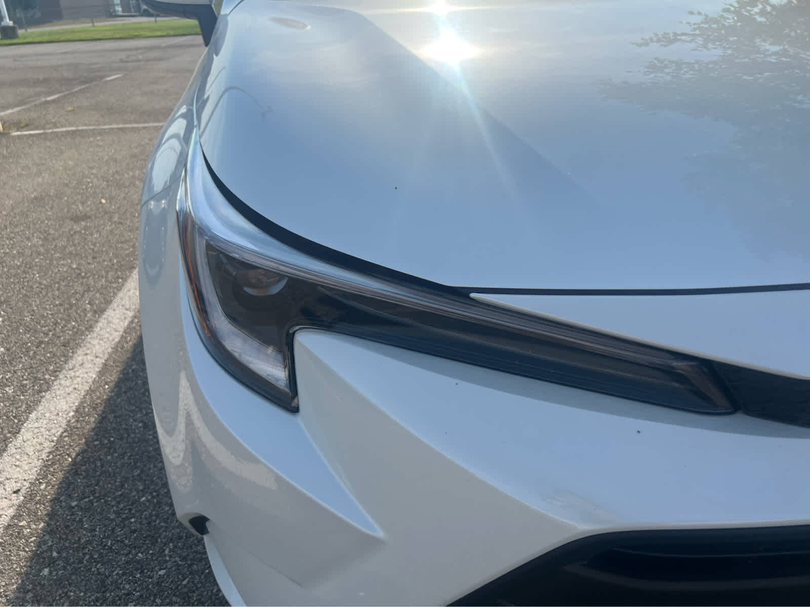 2025 Toyota Corolla Hybrid LE - Photo 2