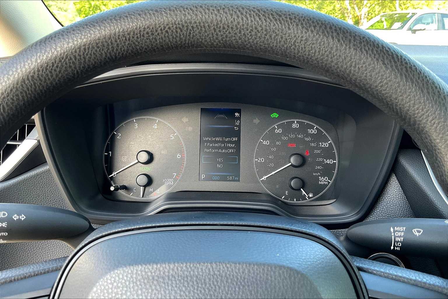 2025 Toyota Corolla Hybrid LE - Photo 37