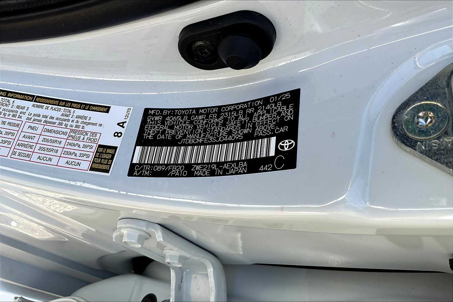 2025 Toyota Corolla Hybrid LE - Photo 46