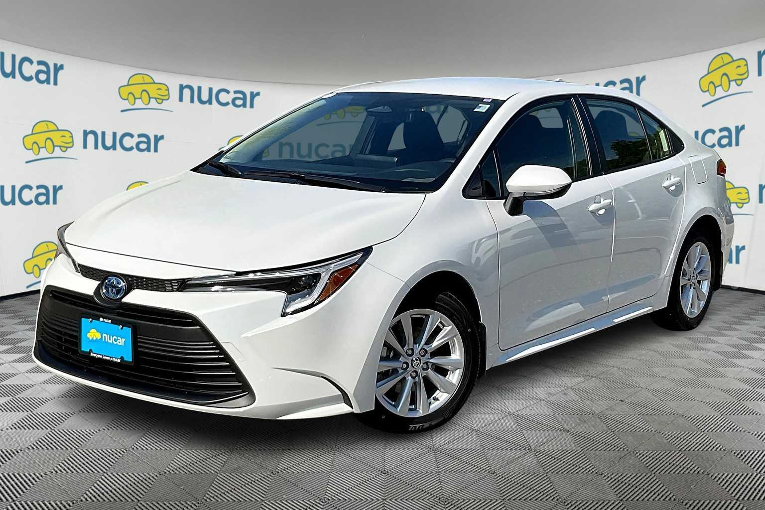 2025 Toyota Corolla Hybrid LE - Photo 5