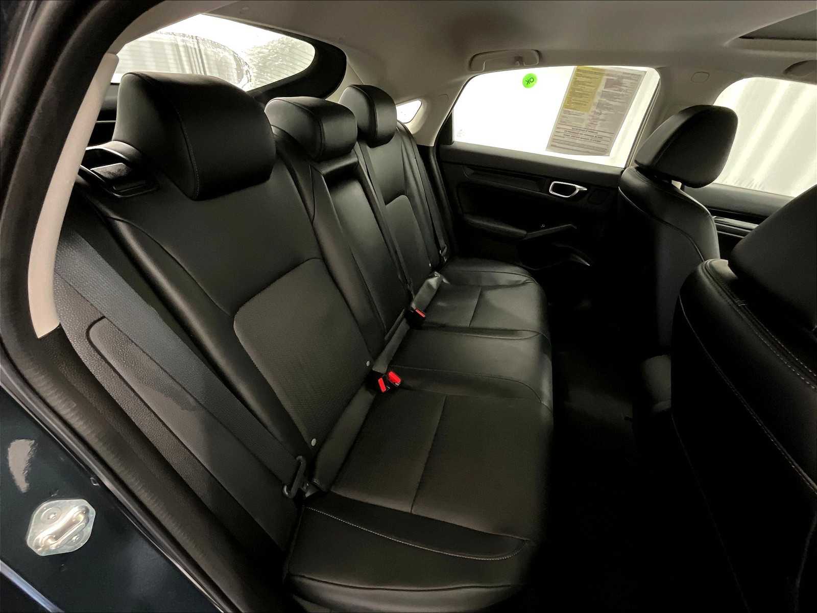 2022 Honda Civic Hatchback EX-L - Photo 16
