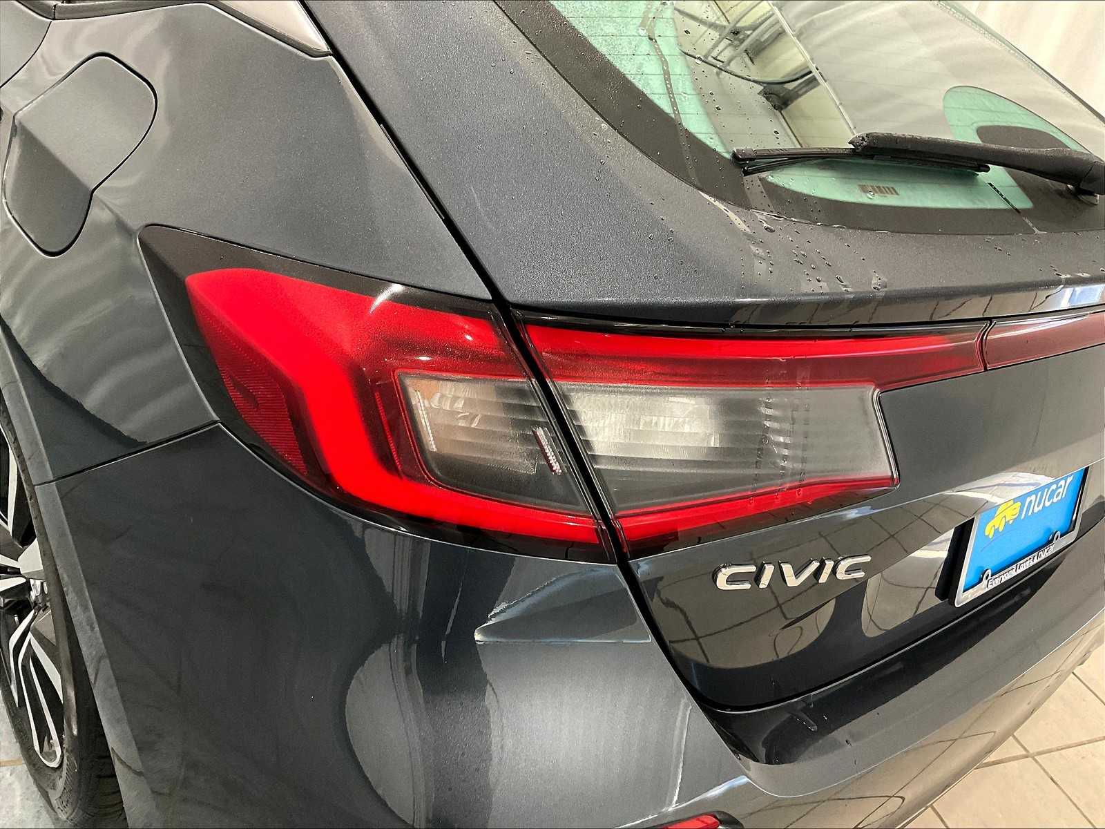 2022 Honda Civic Hatchback EX-L - Photo 32