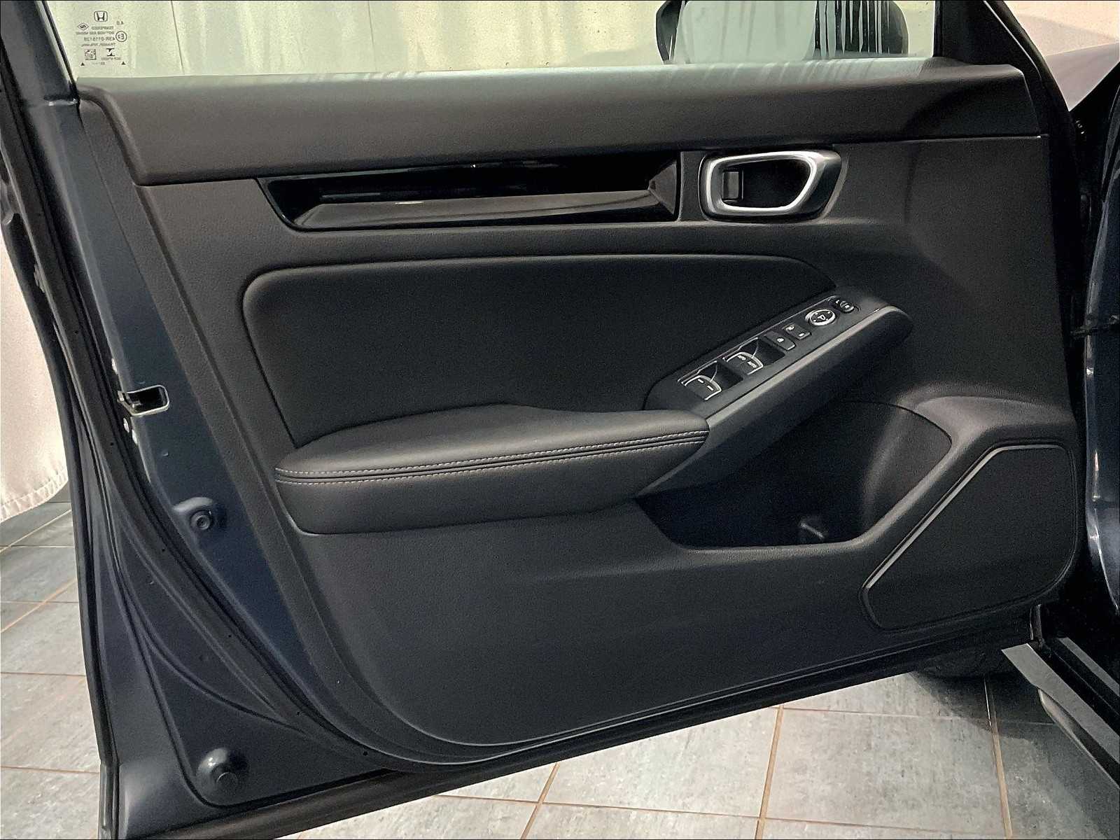 2022 Honda Civic Hatchback EX-L - Photo 9