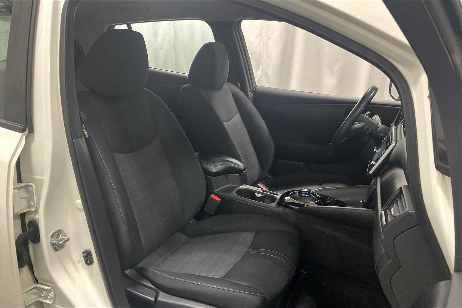2018 Nissan LEAF SV - Photo 11