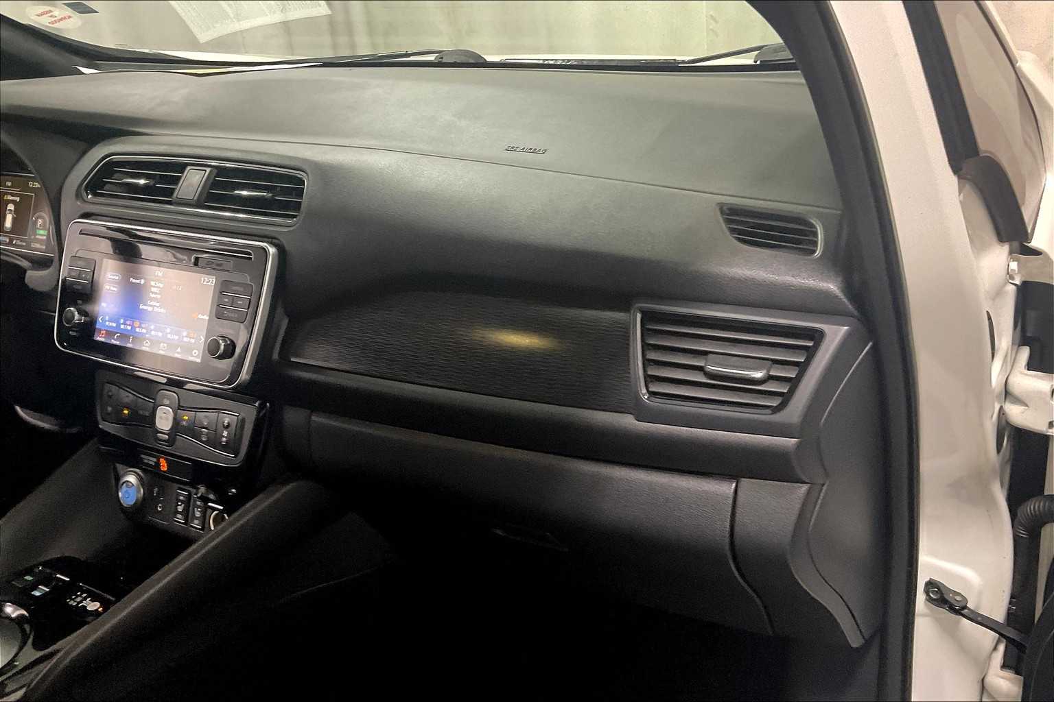 2018 Nissan LEAF SV - Photo 13