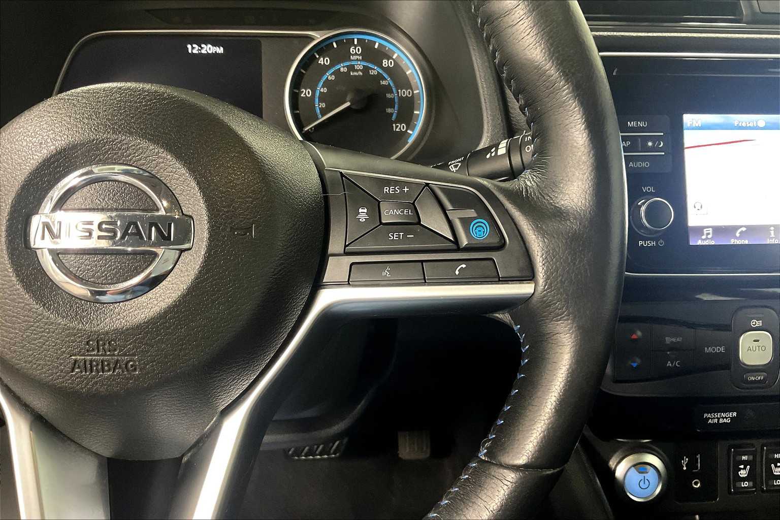 2018 Nissan LEAF SV - Photo 23