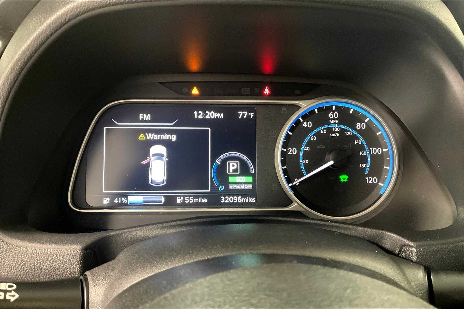 2018 Nissan LEAF SV - Photo 24