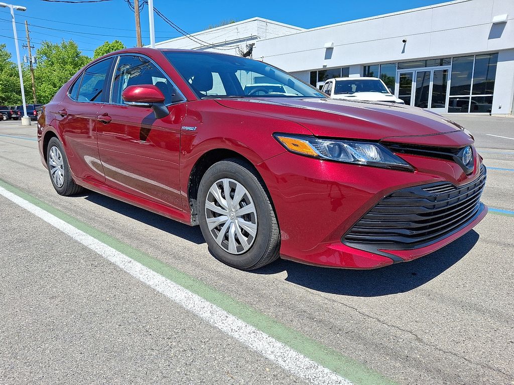 2019 Toyota Camry Hybrid LE