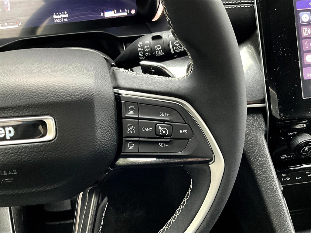 2023 Jeep Grand Cherokee Laredo - Photo 24