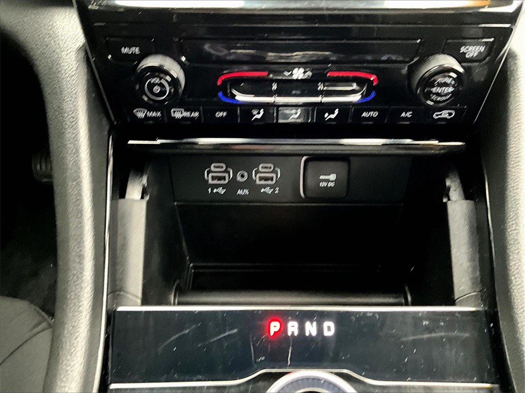 2023 Jeep Grand Cherokee Laredo - Photo 26