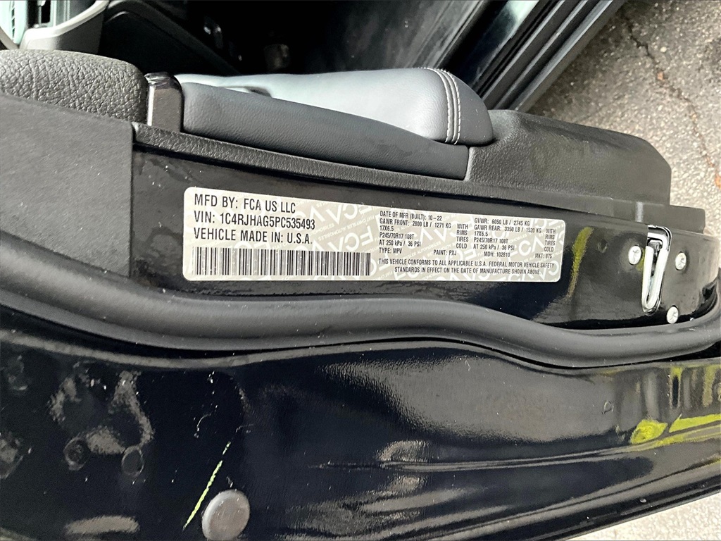 2023 Jeep Grand Cherokee Laredo - Photo 36