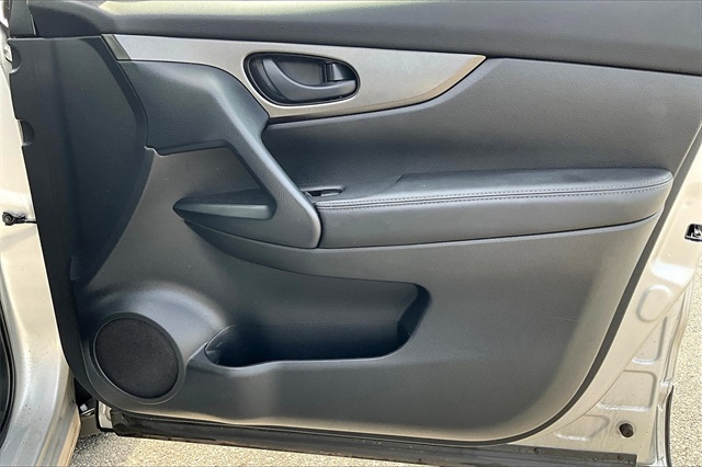 2021 Nissan Rogue Sport S - Photo 12