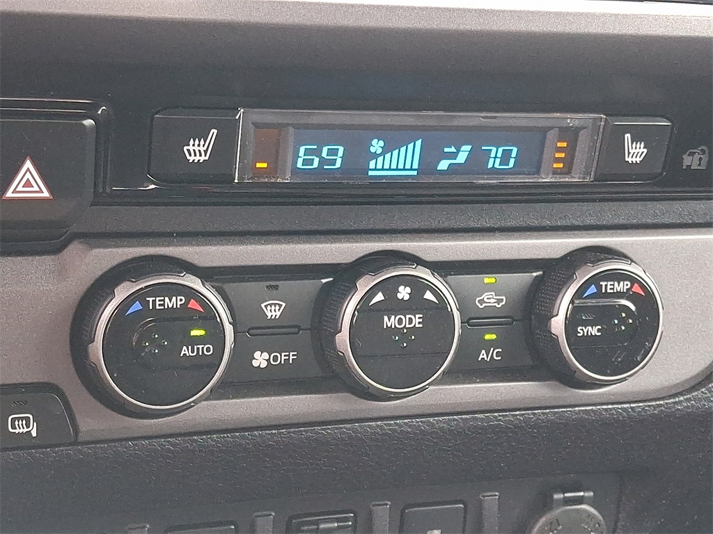 2017 Toyota Tacoma TRD Sport - Photo 16