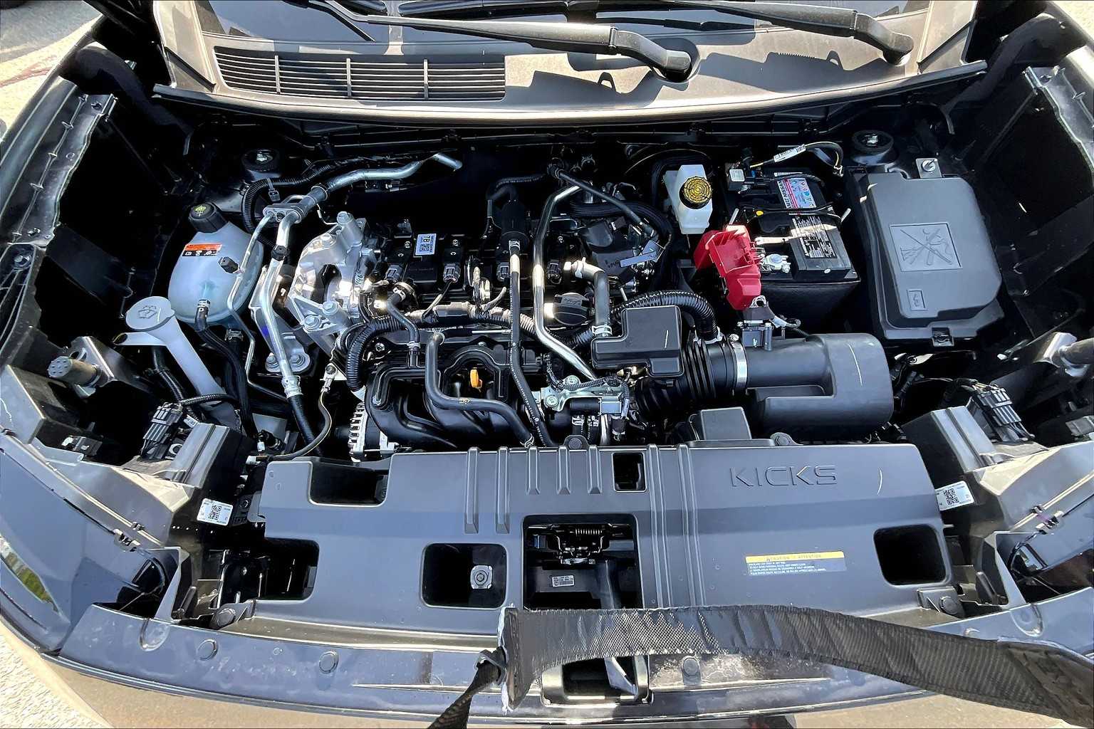 2025 Nissan Kicks SR - Photo 15