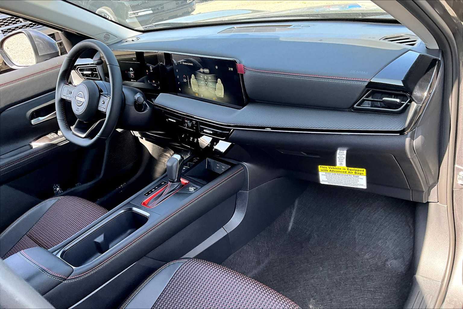 2025 Nissan Kicks SR - Photo 9