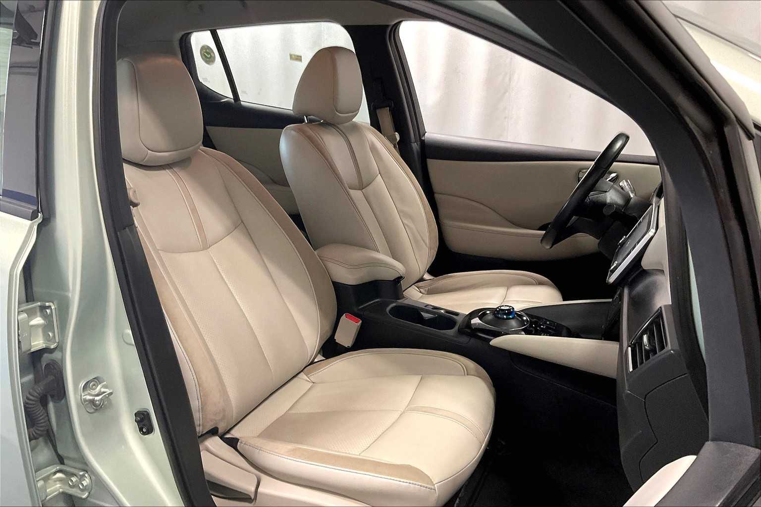 2019 Nissan LEAF SL PLUS - Photo 11