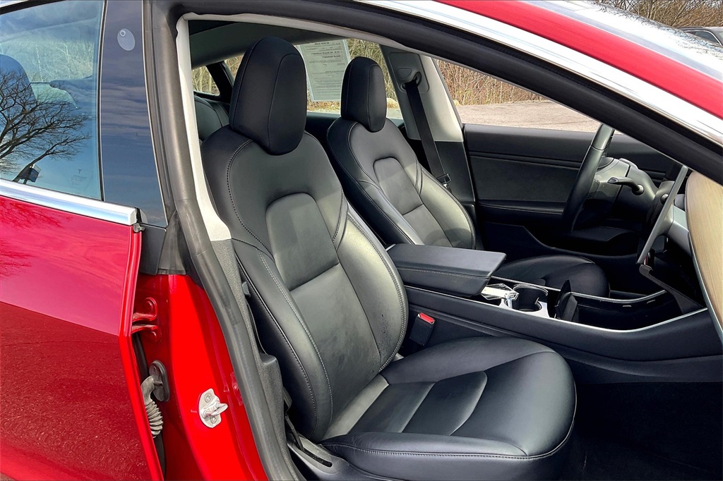 2019 Tesla Model 3 Long Range - Photo 10