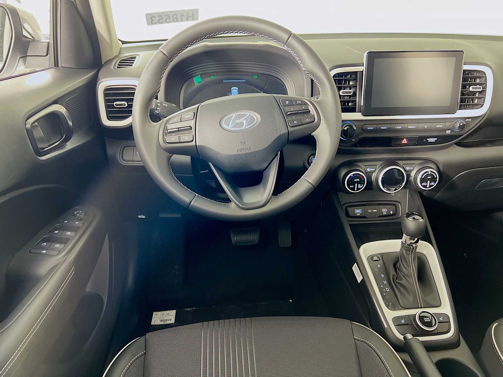 2026 Hyundai Venue SEL - Photo 14