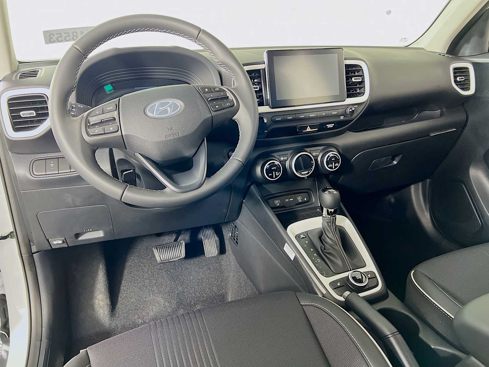 2026 Hyundai Venue SEL - Photo 6