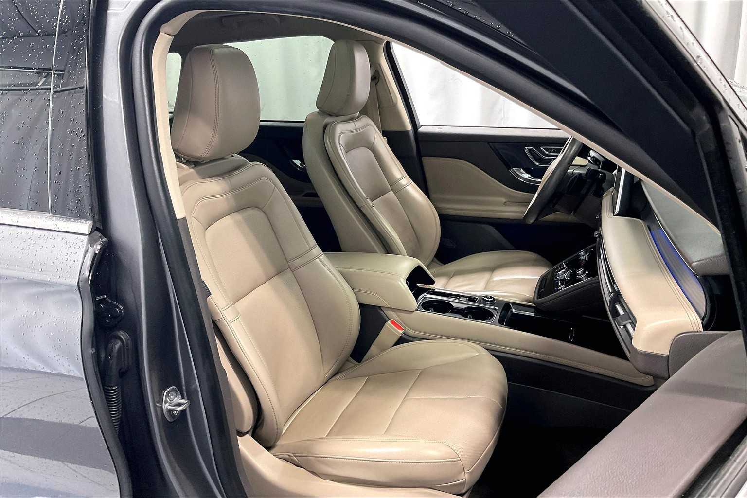 2021 Lincoln Corsair Standard - Photo 11