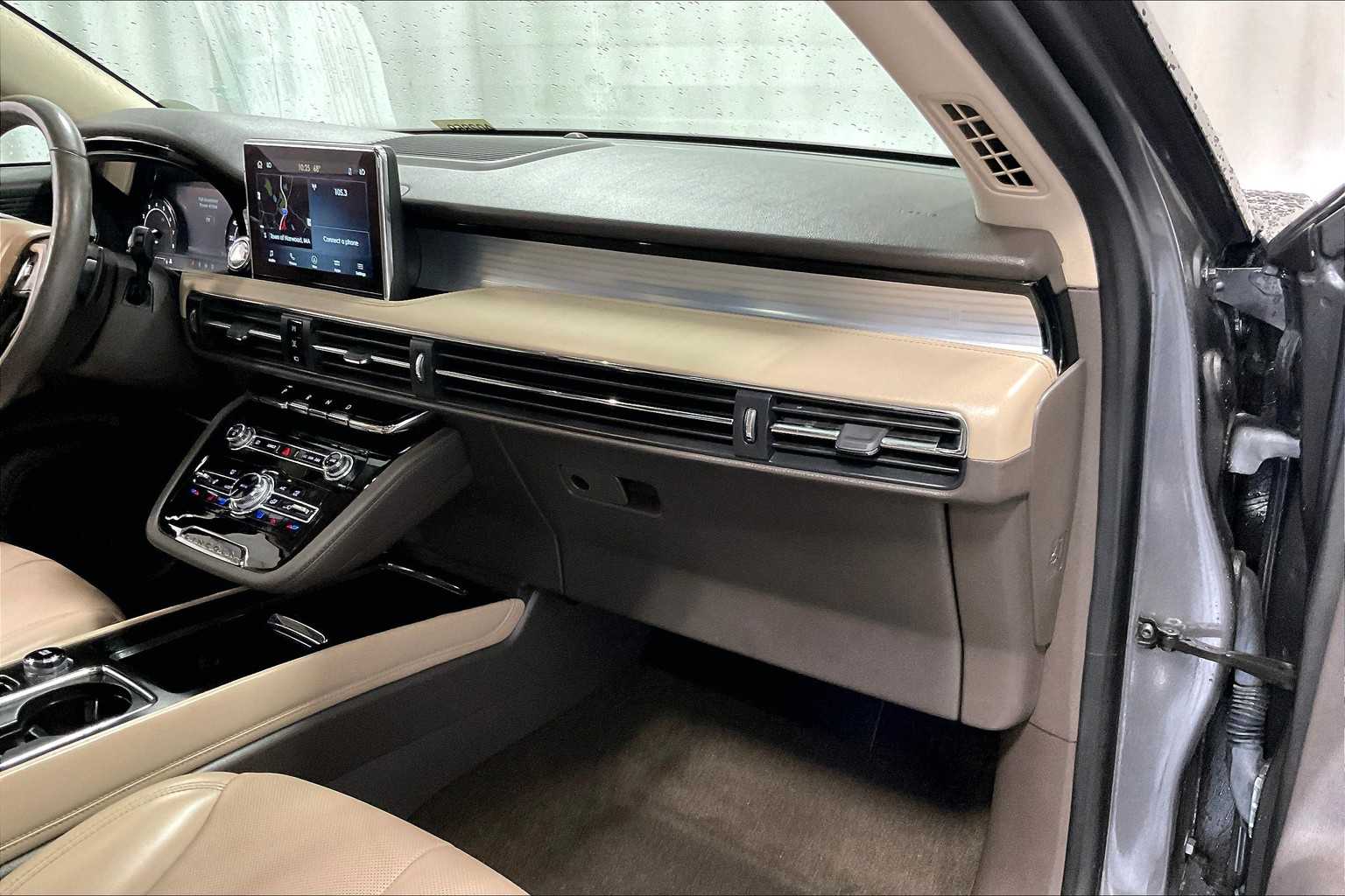 2021 Lincoln Corsair Standard - Photo 13