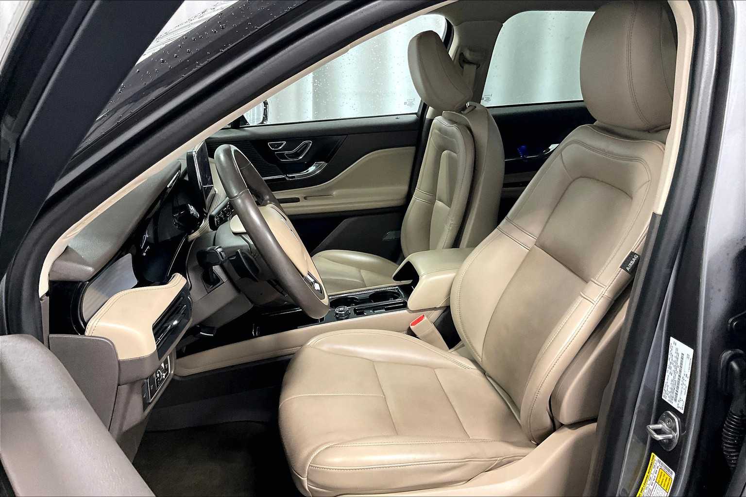 2021 Lincoln Corsair Standard - Photo 10