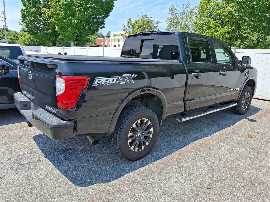 2016 Nissan Titan XD PRO-4X - Photo 6