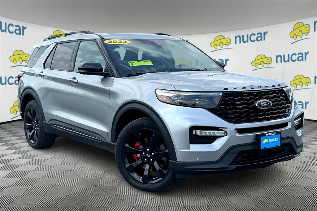 2022 Ford Explorer ST - Photo 1