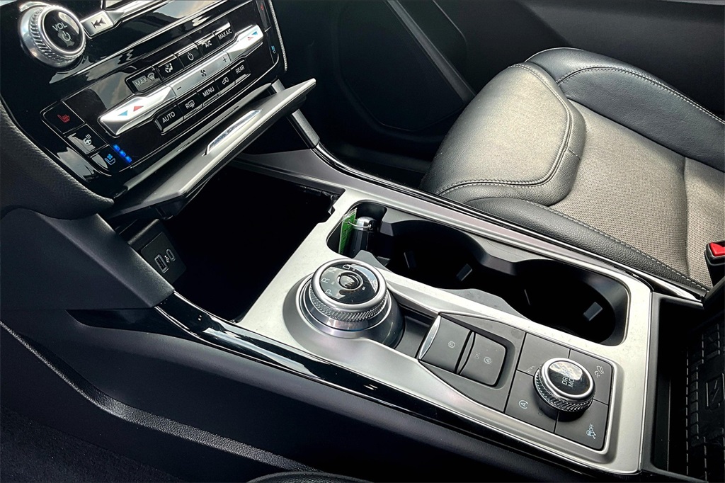 2022 Ford Explorer ST - Photo 21