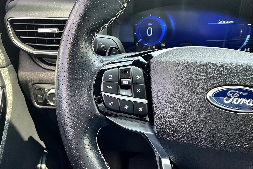 2022 Ford Explorer ST - Photo 24