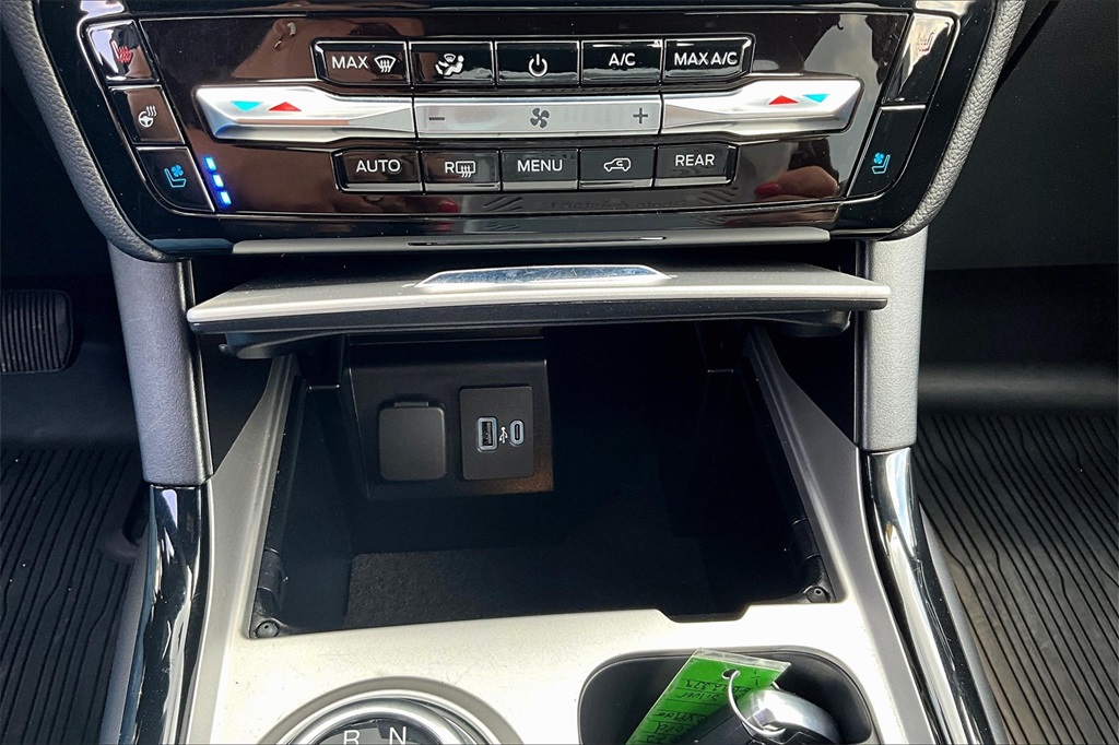 2022 Ford Explorer ST - Photo 28