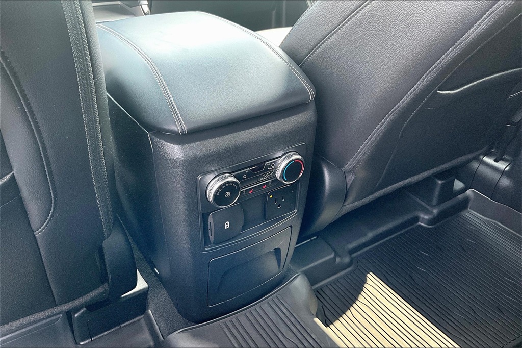 2022 Ford Explorer ST - Photo 29