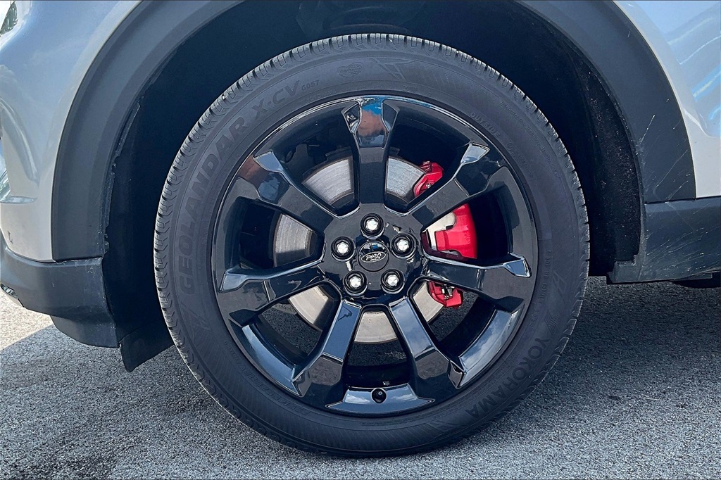 2022 Ford Explorer ST - Photo 7
