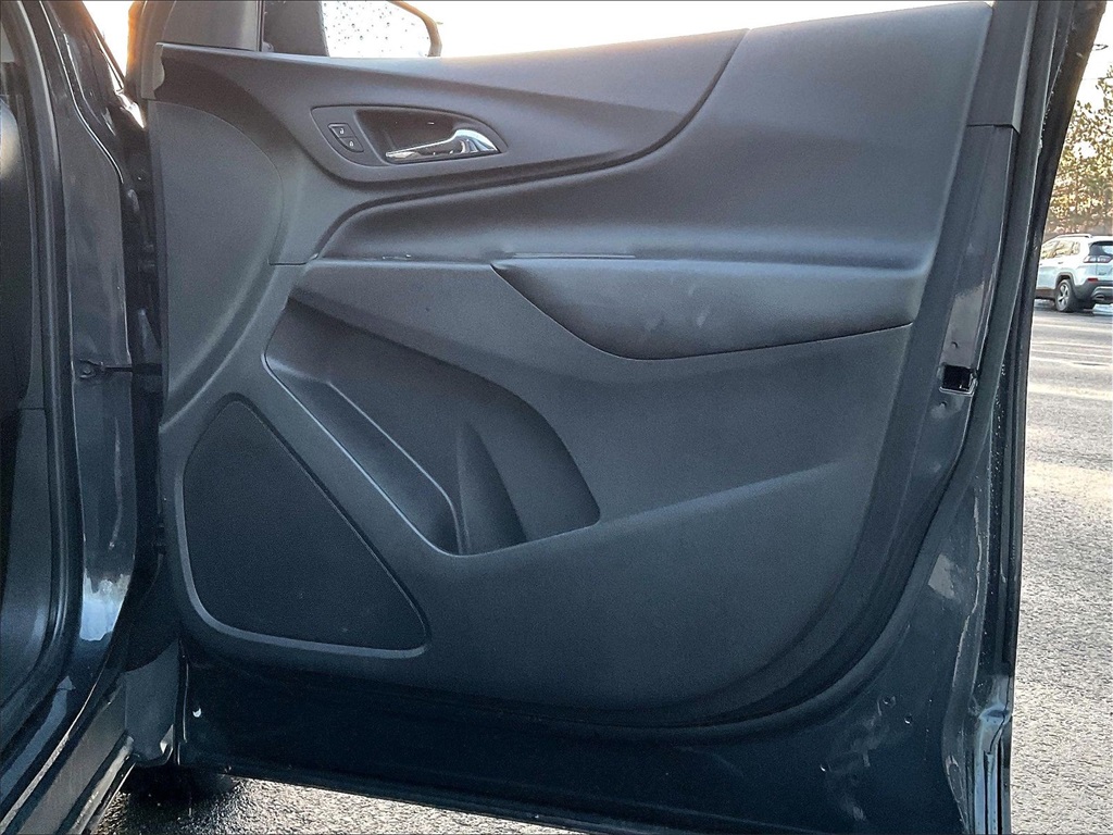 2023 Chevrolet Equinox LT - Photo 25