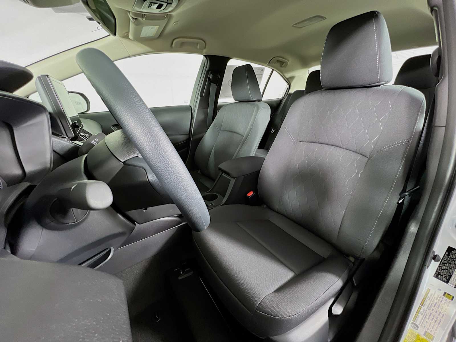 2025 Toyota Corolla LE - Photo 12