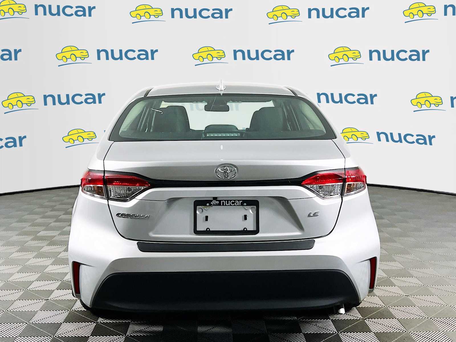 2025 Toyota Corolla LE - Photo 5