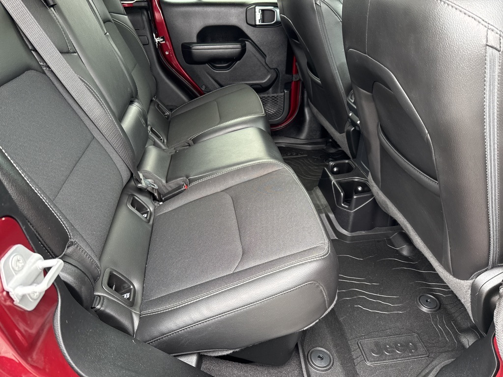2021 Jeep Gladiator  - Photo 4