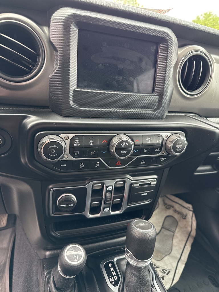 2021 Jeep Gladiator  - Photo 9