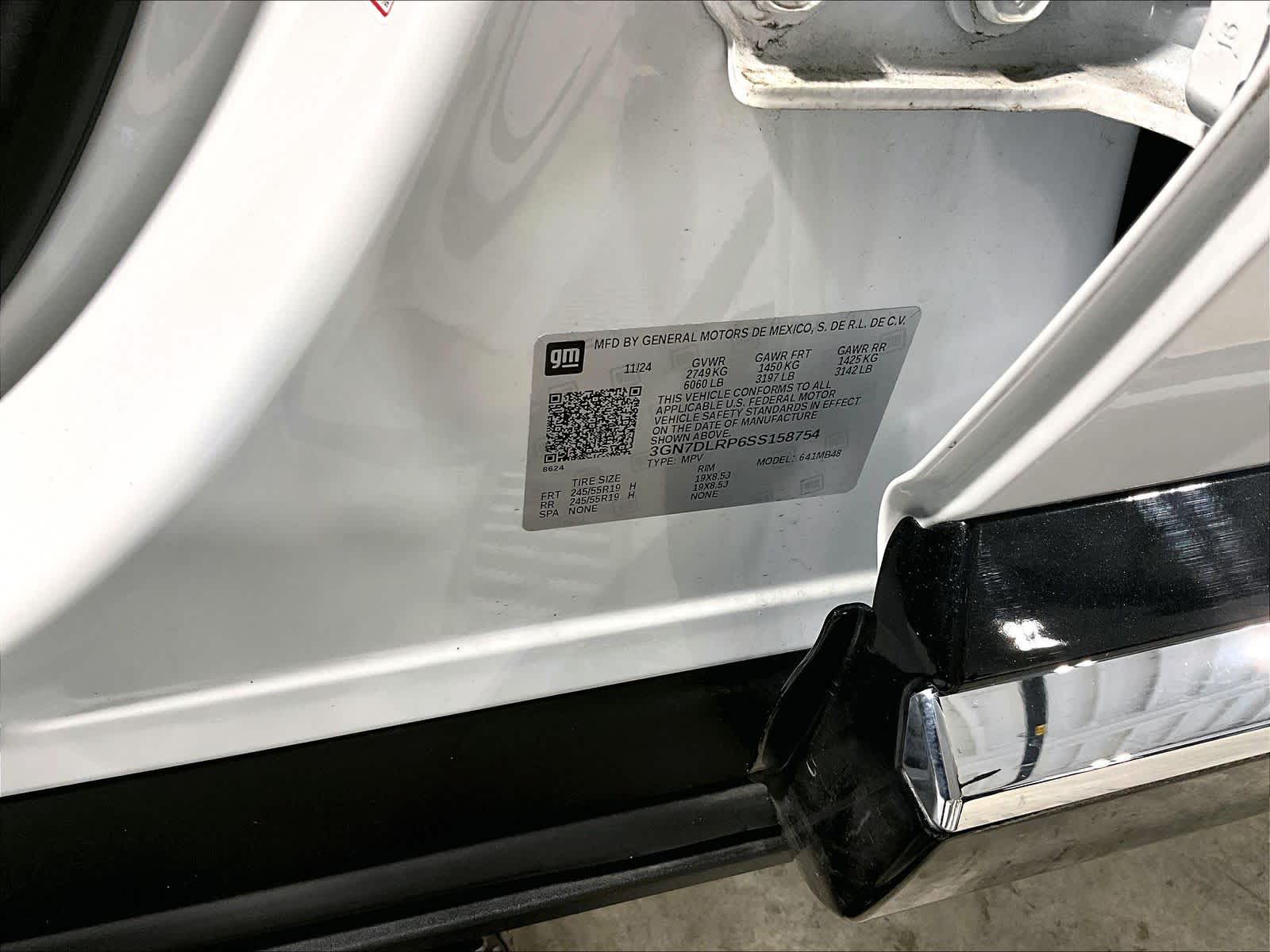 2025 Chevrolet Equinox EV LT - Photo 30