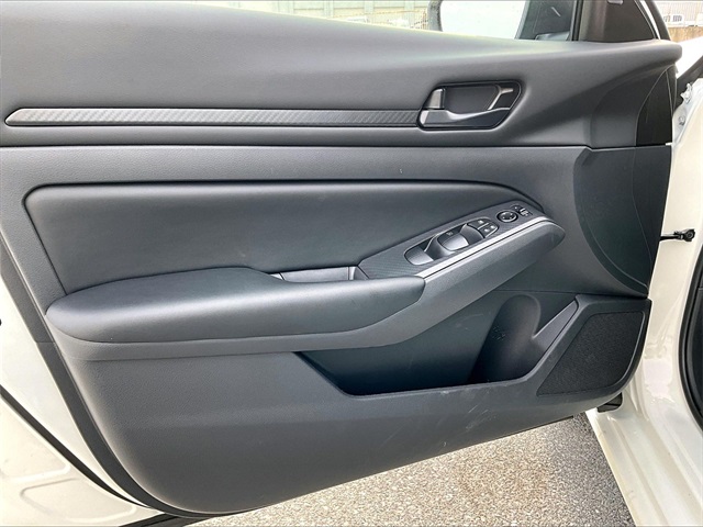 2025 Nissan Altima 2.5 S - Photo 9