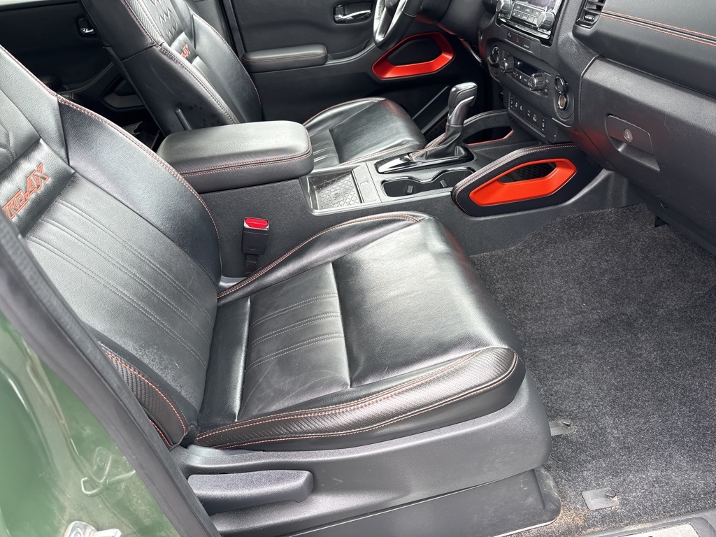 2023 Nissan Frontier PRO-4X - Photo 2