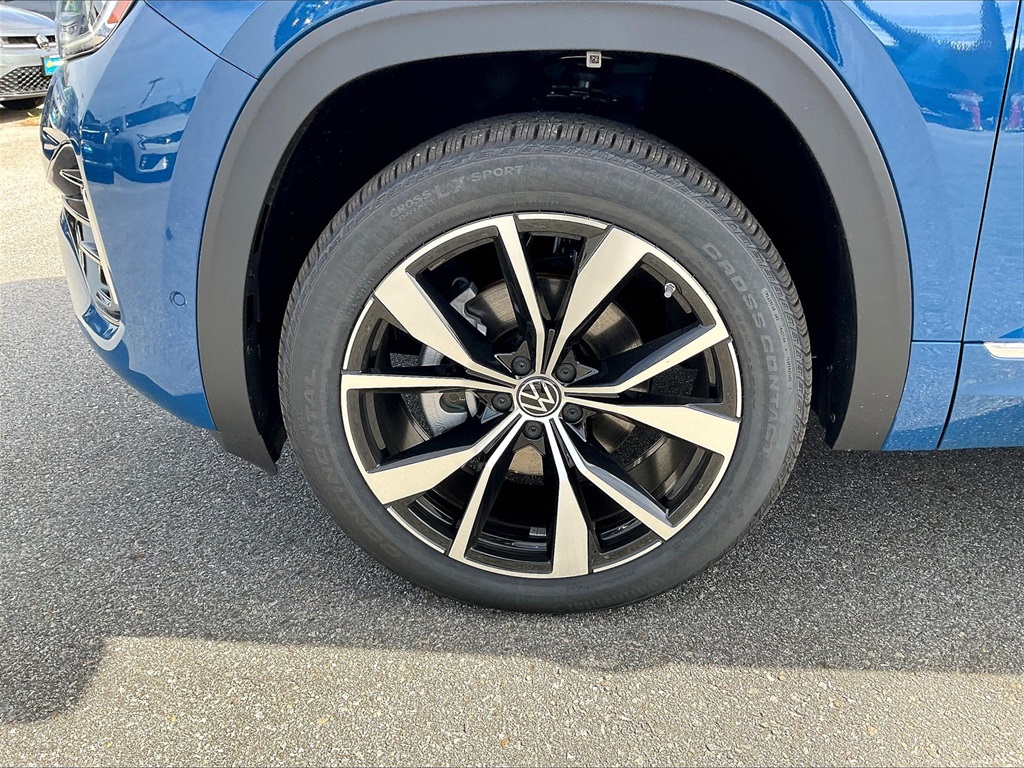 2025 Volkswagen Atlas 2.0T SEL Premium R-Line - Photo 8