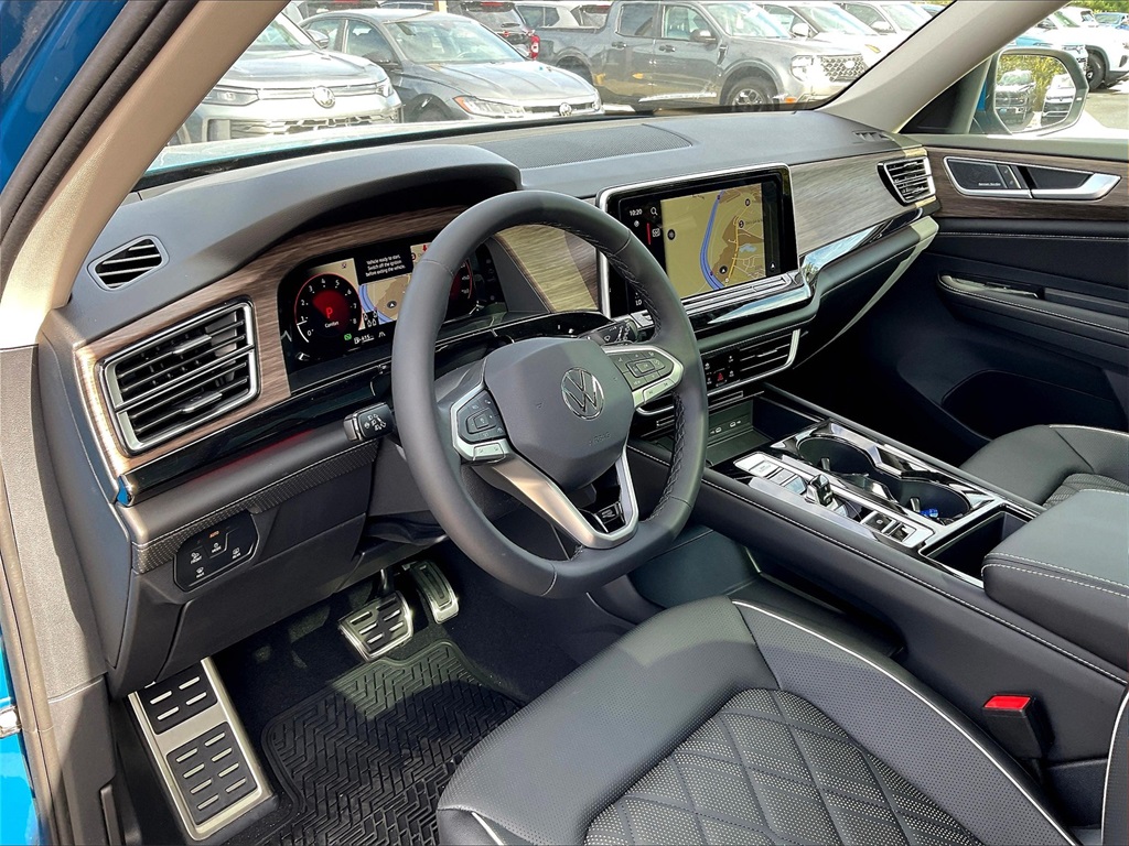 2025 Volkswagen Atlas 2.0T SEL Premium R-Line - Photo 9